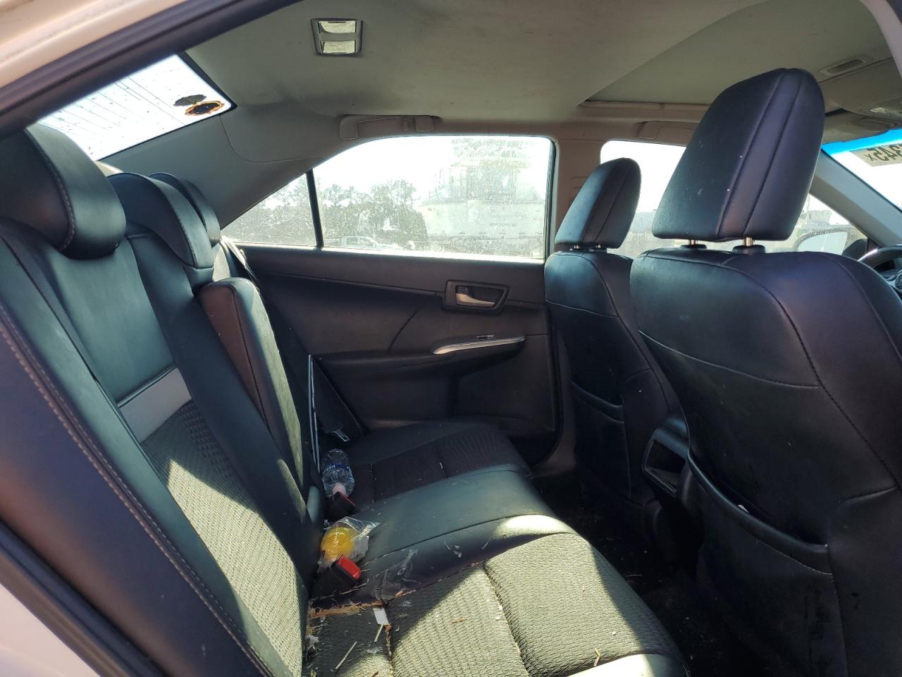 2012 Toyota Camry - Image 10
