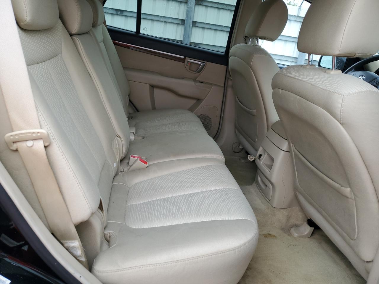 2009 Hyundai Santa Fe - Image 11