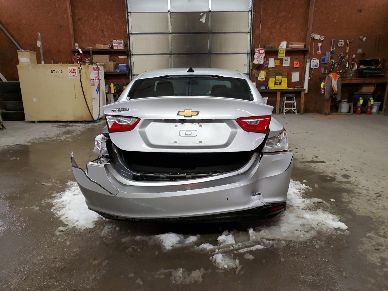 2018 Chevrolet Malibu - Image 6