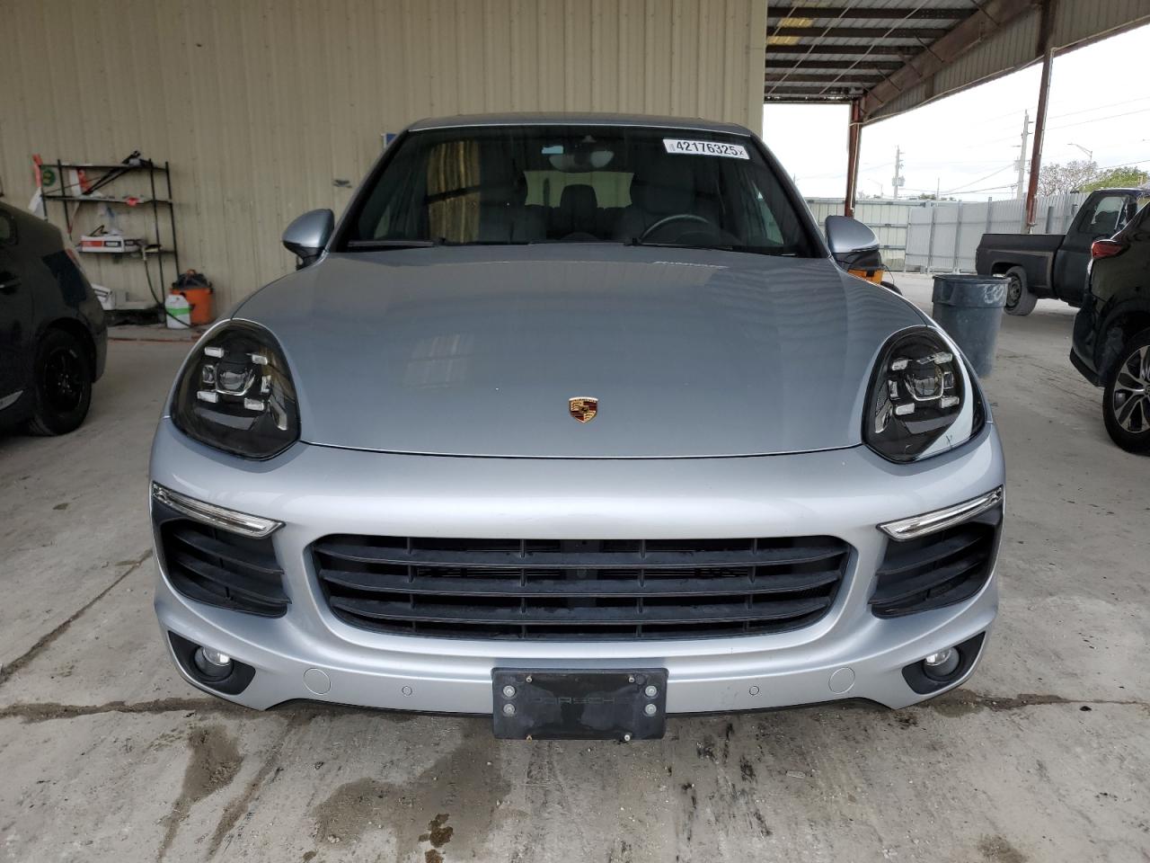 2018 Porsche Cayenne - Image 5