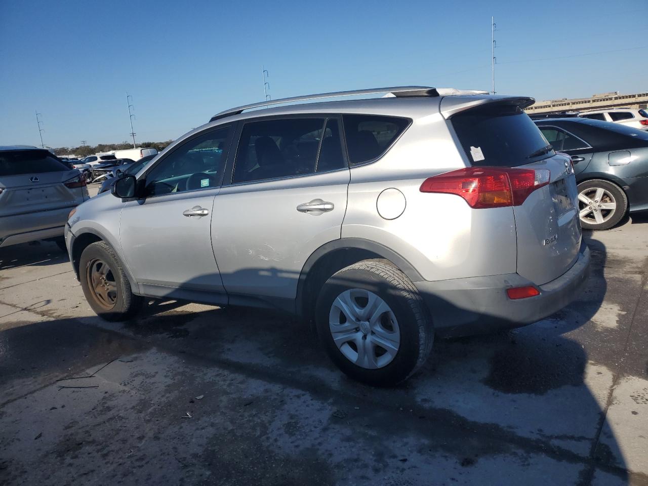 2014 Toyota RAV 4 - Image 2