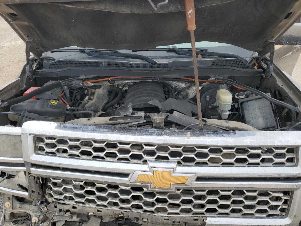 2015 Chevrolet Silverado - Image 11