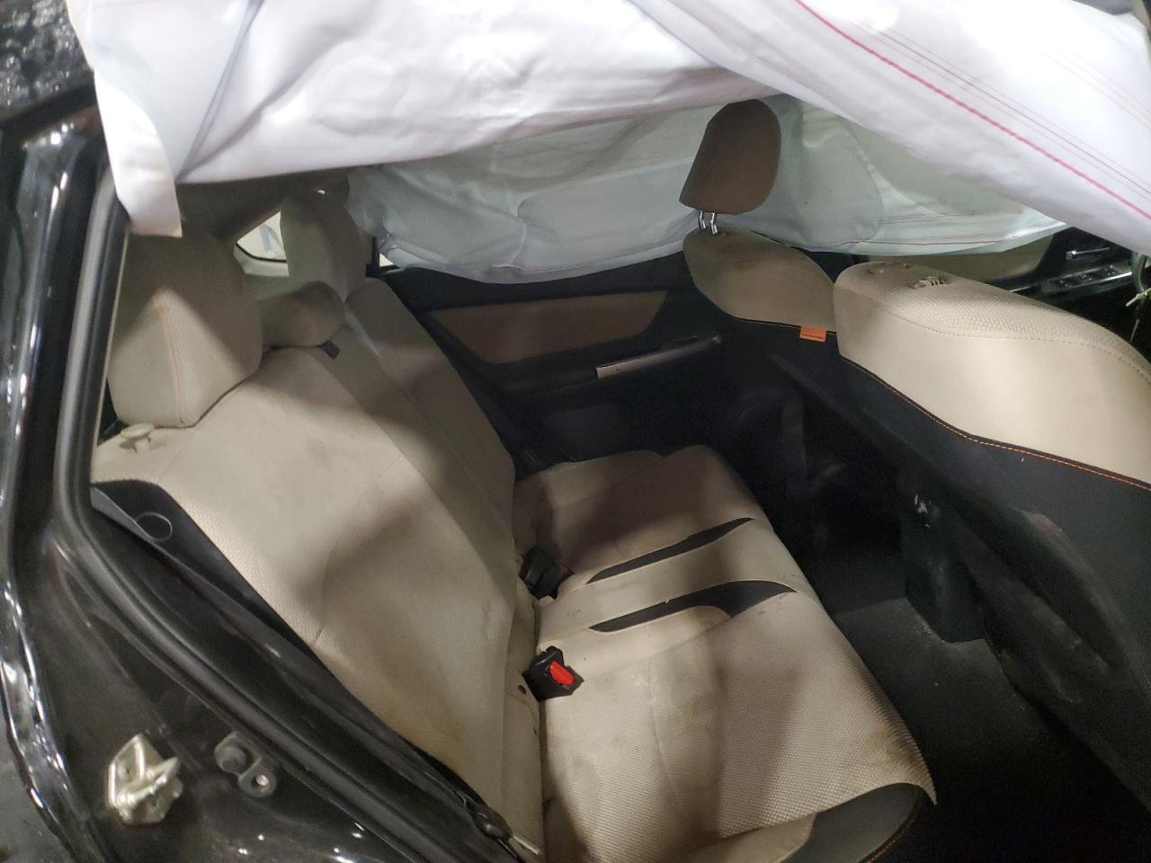 2016 Subaru XV - Image 11
