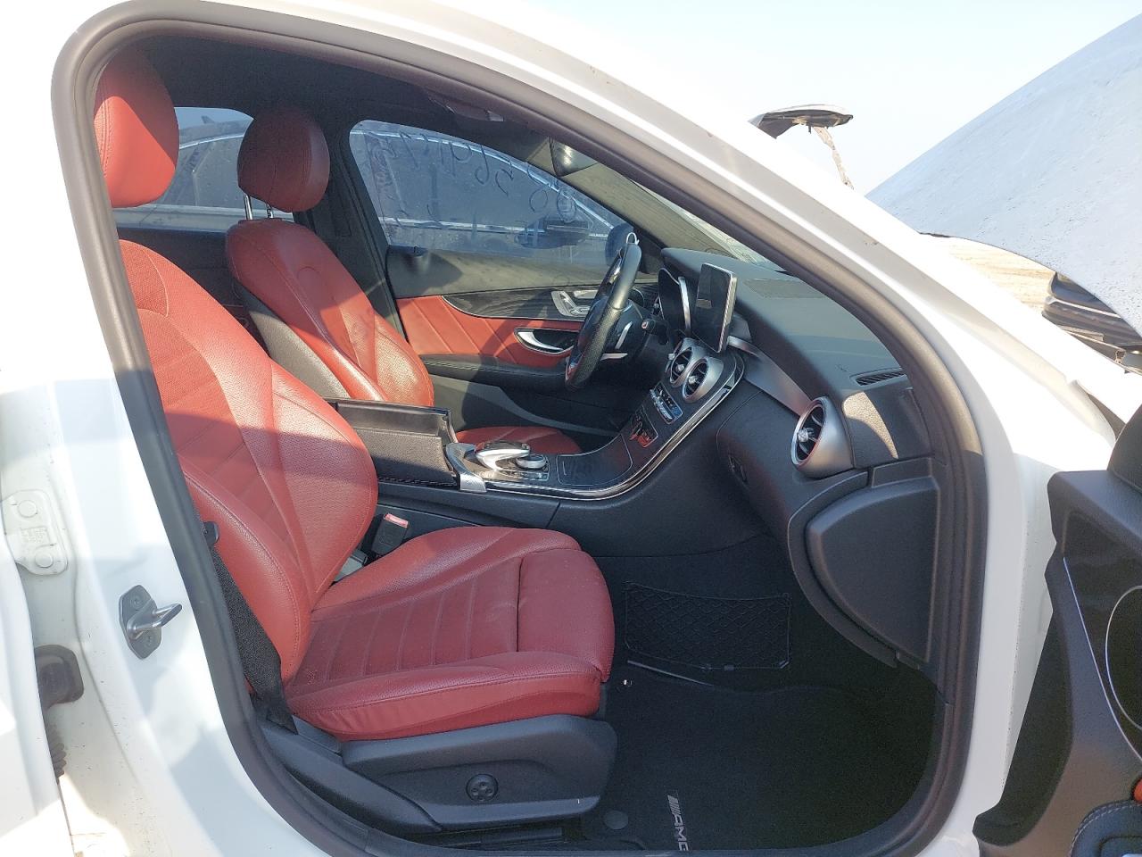 WDDWF4CB8JR353036 - 2018 Mercedes Benz C200 - #88569175
