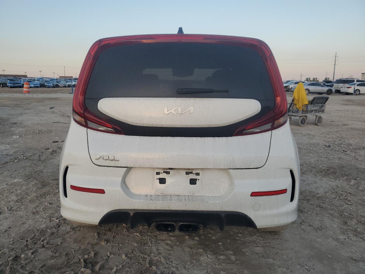 2022 Kia Soul - Image 6