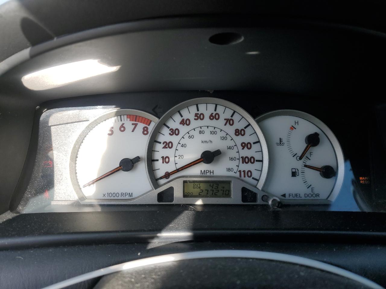 2005 Toyota Corolla - Image 9