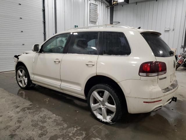 2010 VOLKSWAGEN TOUAREG TDI