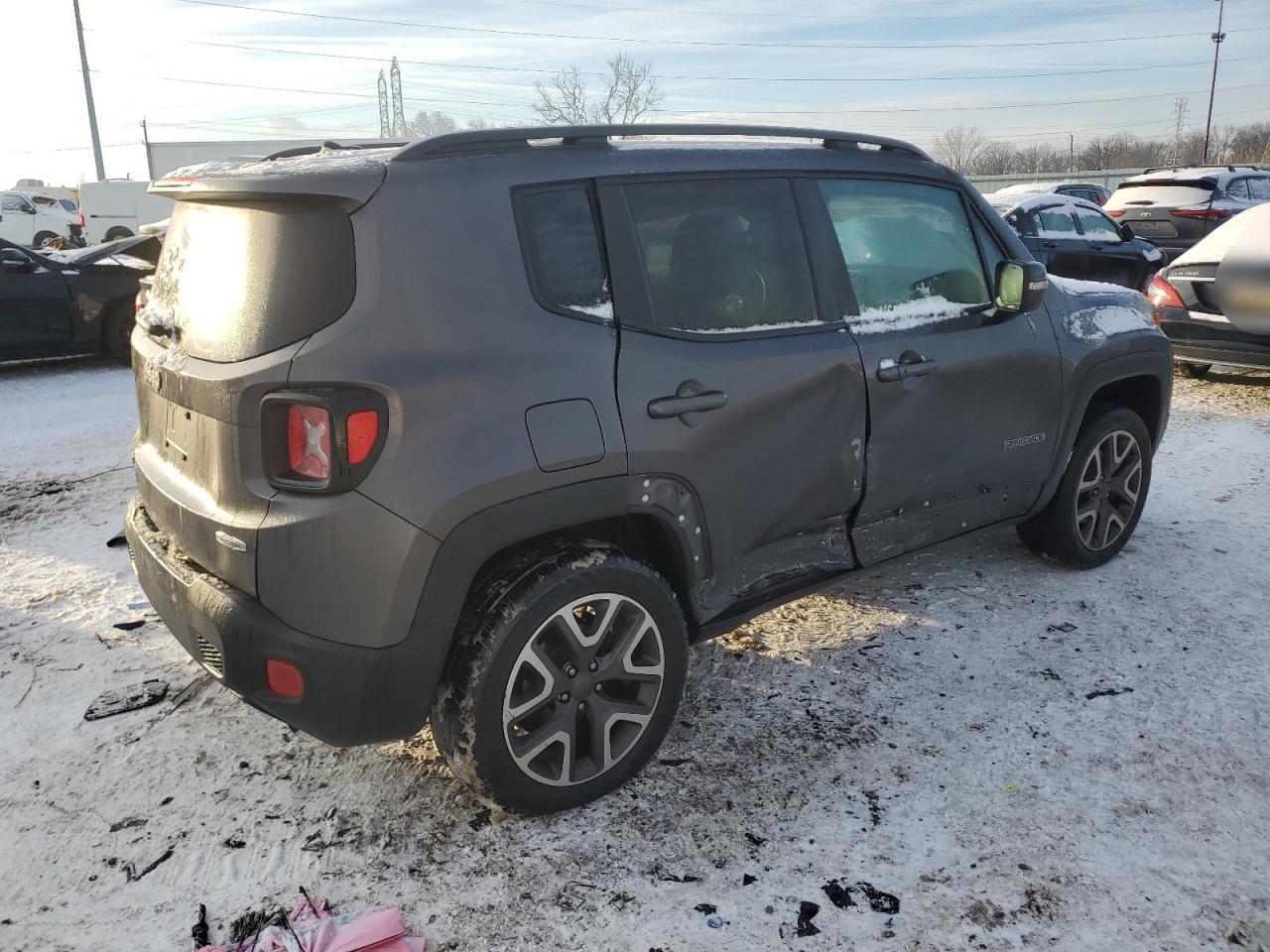 2016 Jeep Renegade - Image 3
