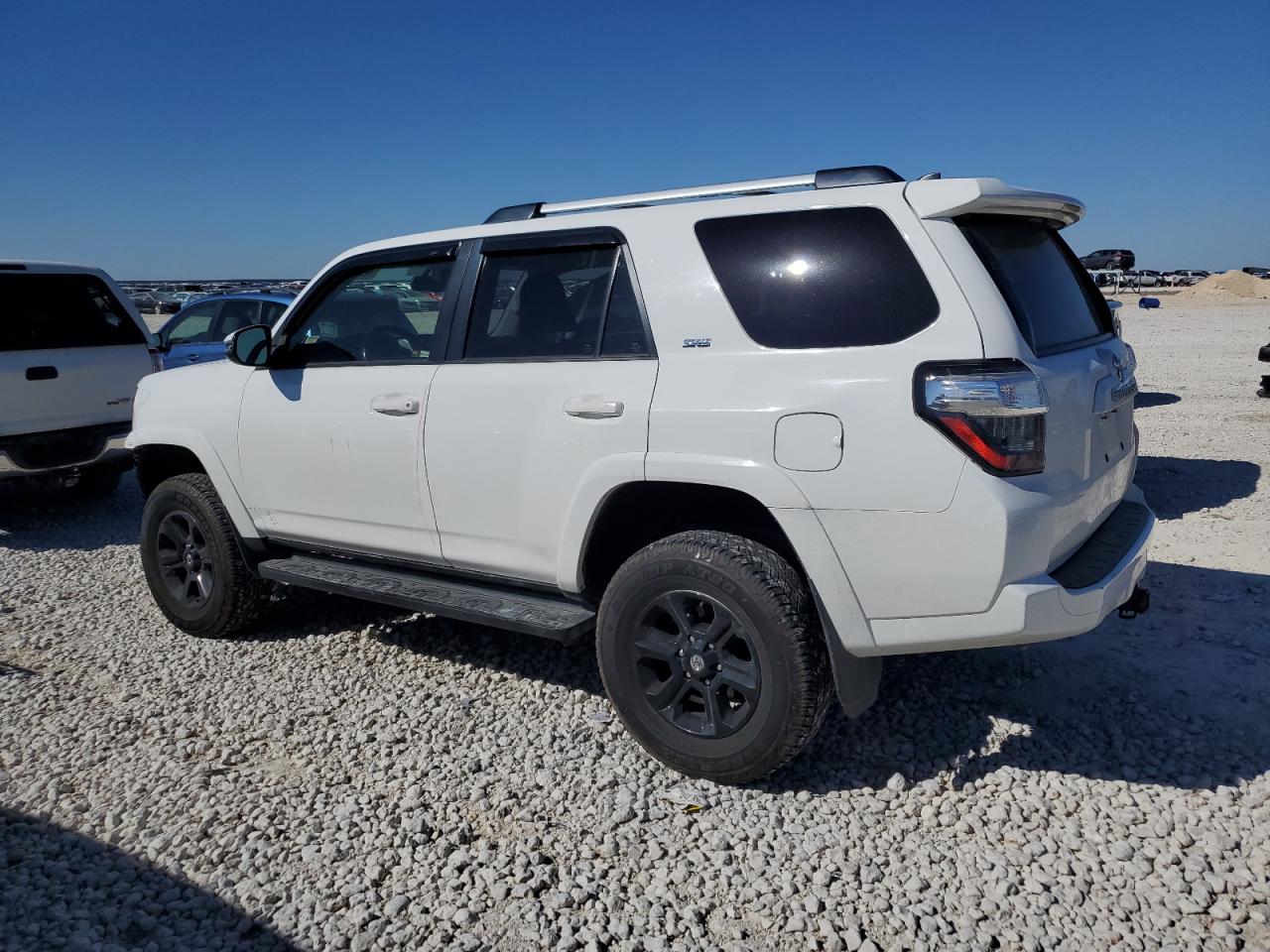 2019 Toyota 4Runner - Image 2