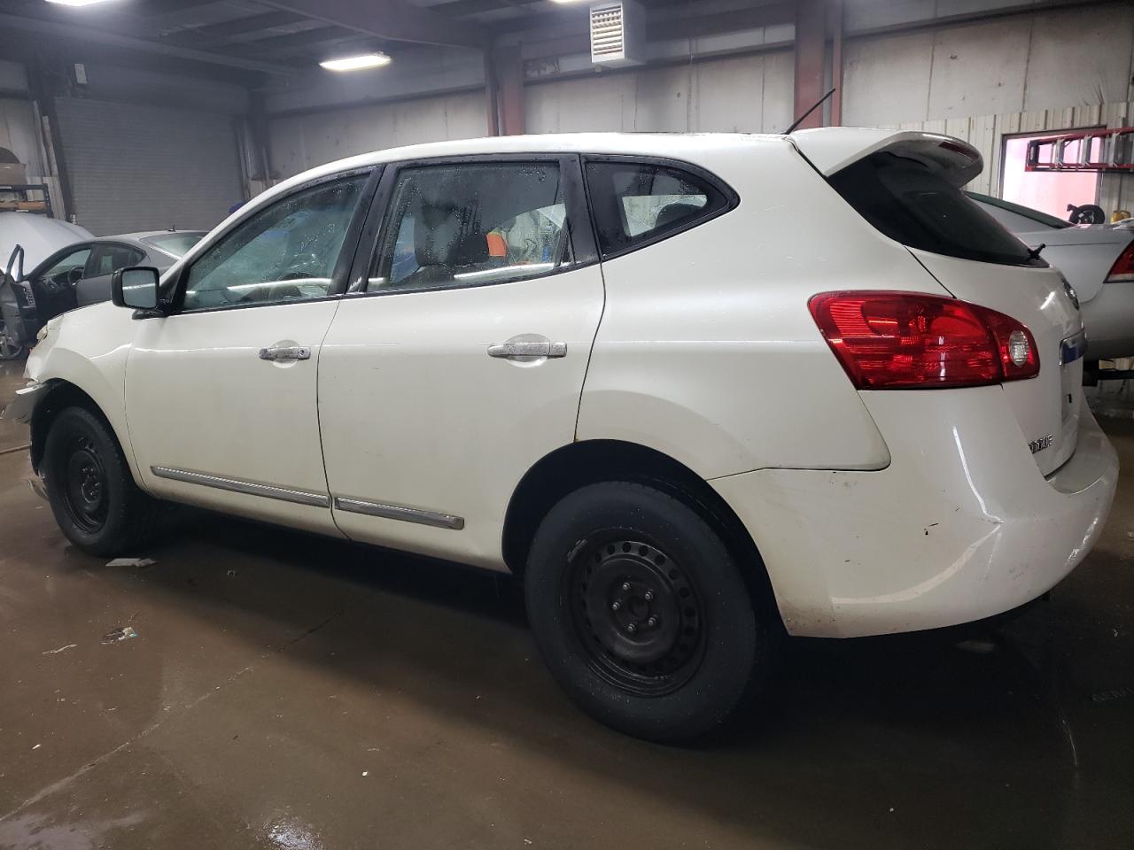 2013 Nissan Rogue - Image 2