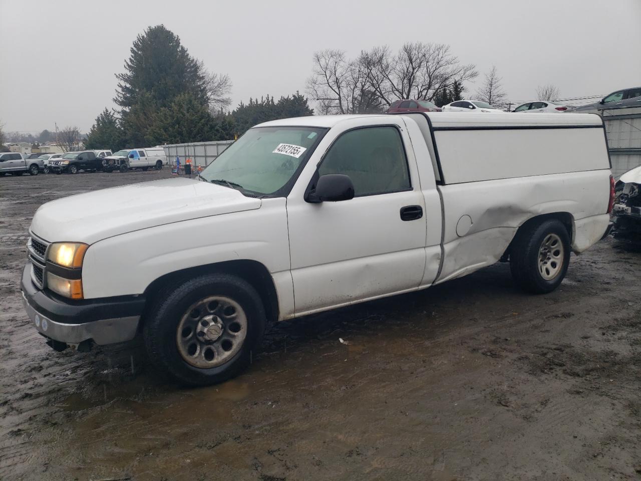 2007 Chevrolet Silverado - Image 1