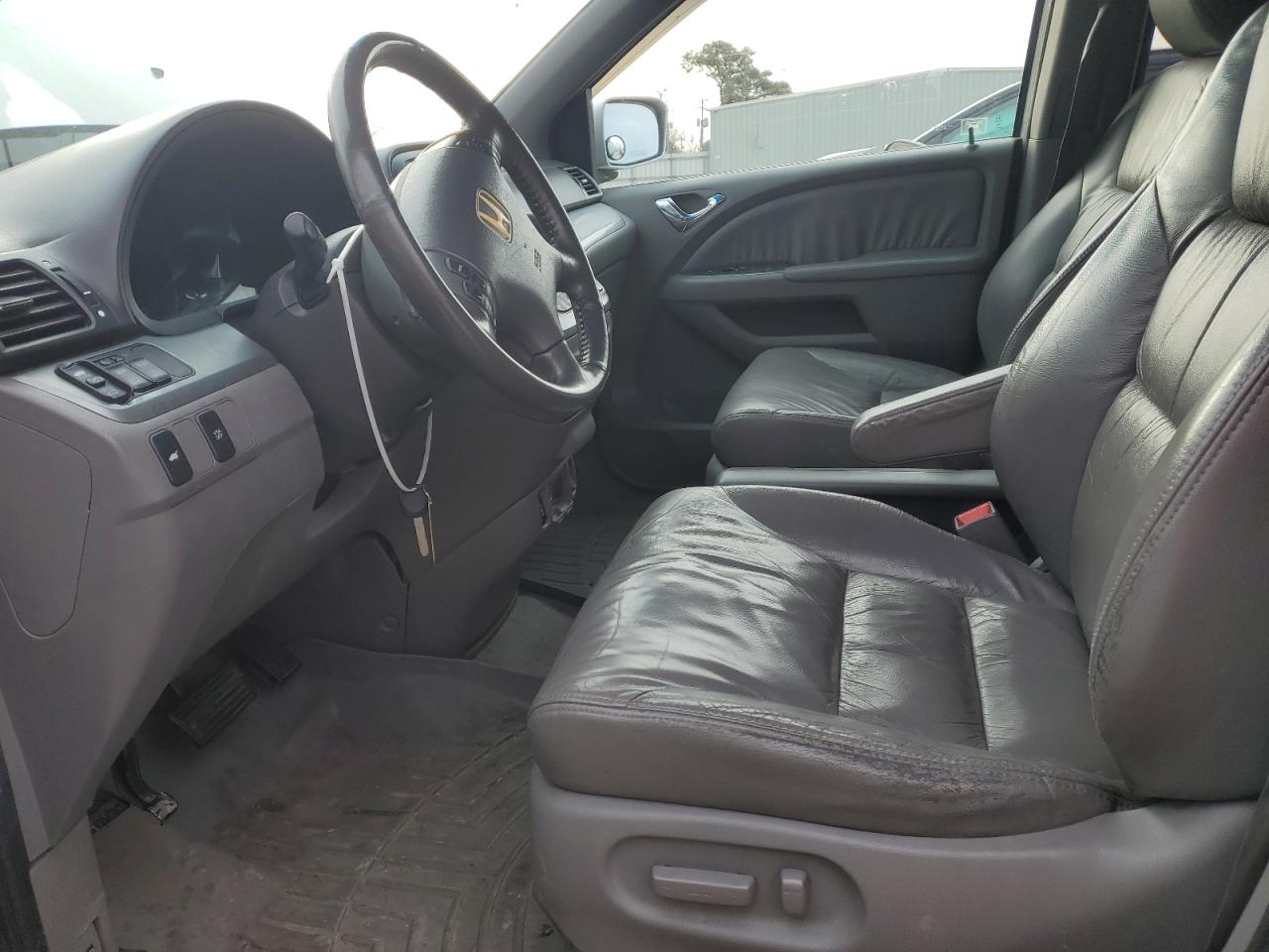 2010 Honda Odyssey - Image 7