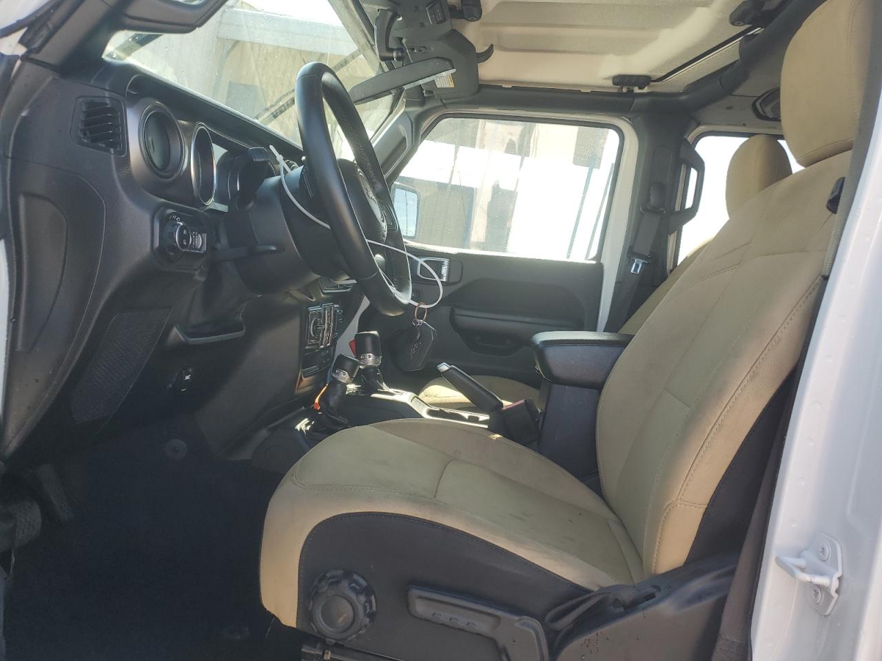 2021 Jeep Gladiator - Image 7
