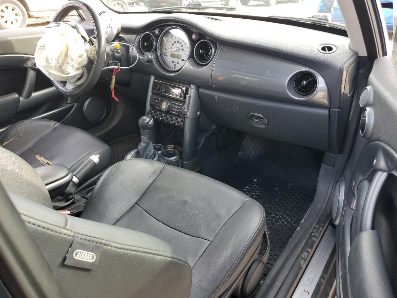 2006 MINI Cooper - Image 8