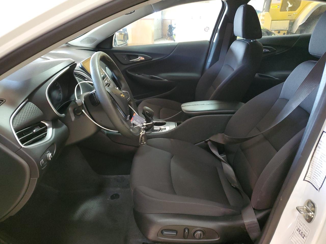 2023 Chevrolet Malibu - Image 7