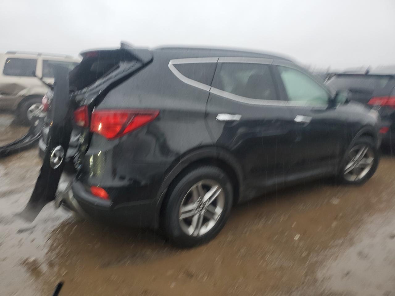 2017 Hyundai Santa Fe - Image 3