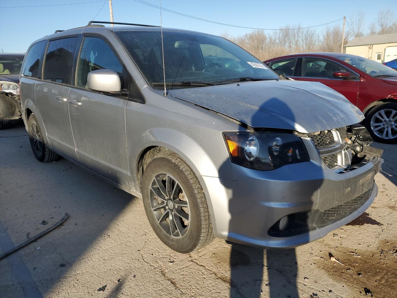 2018 Dodge Caravan - Image 4