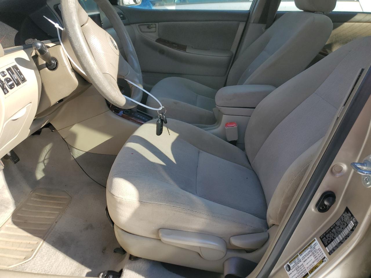 2005 Toyota Corolla - Image 7