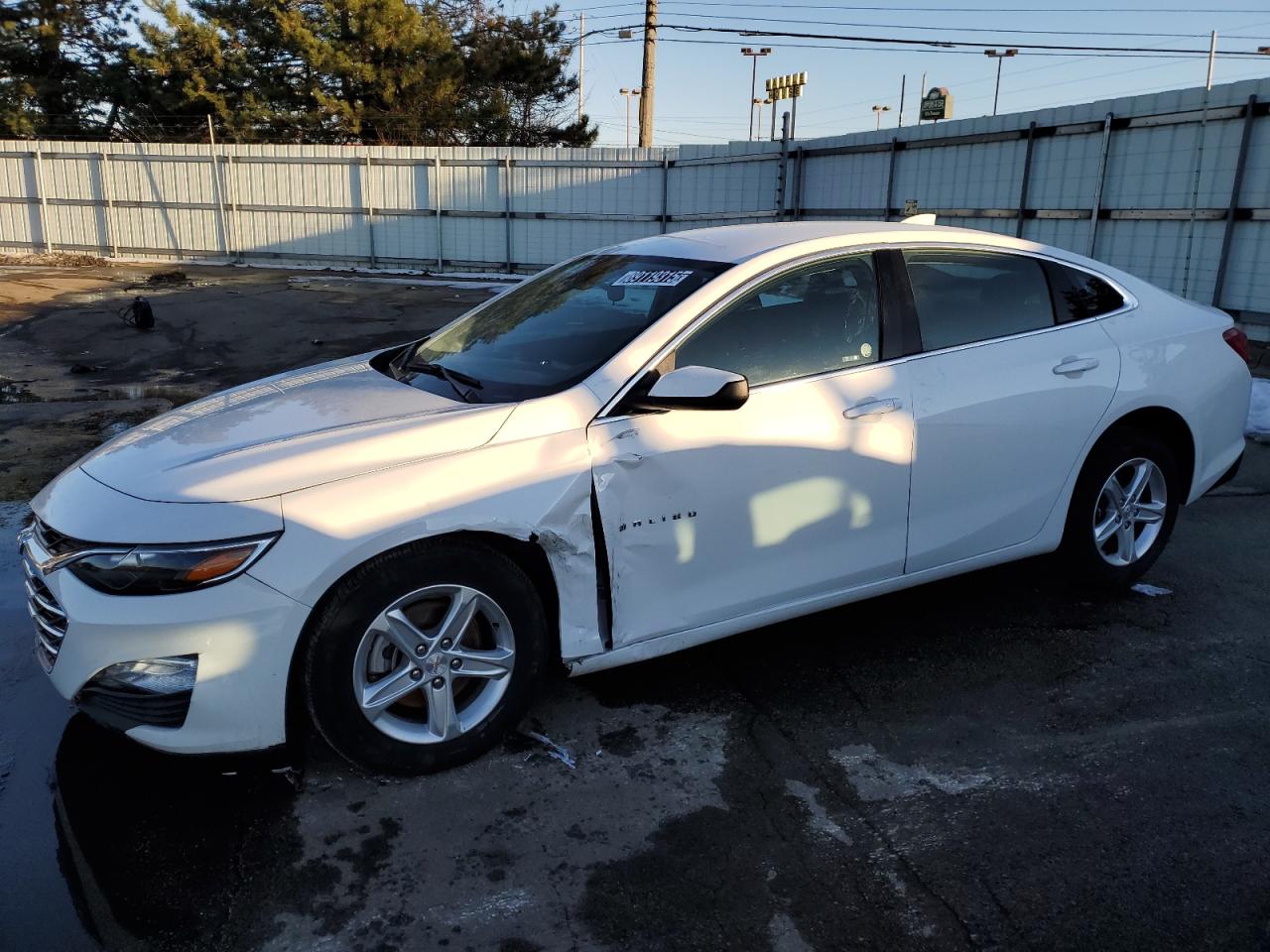 2023 Chevrolet Malibu - Image 1