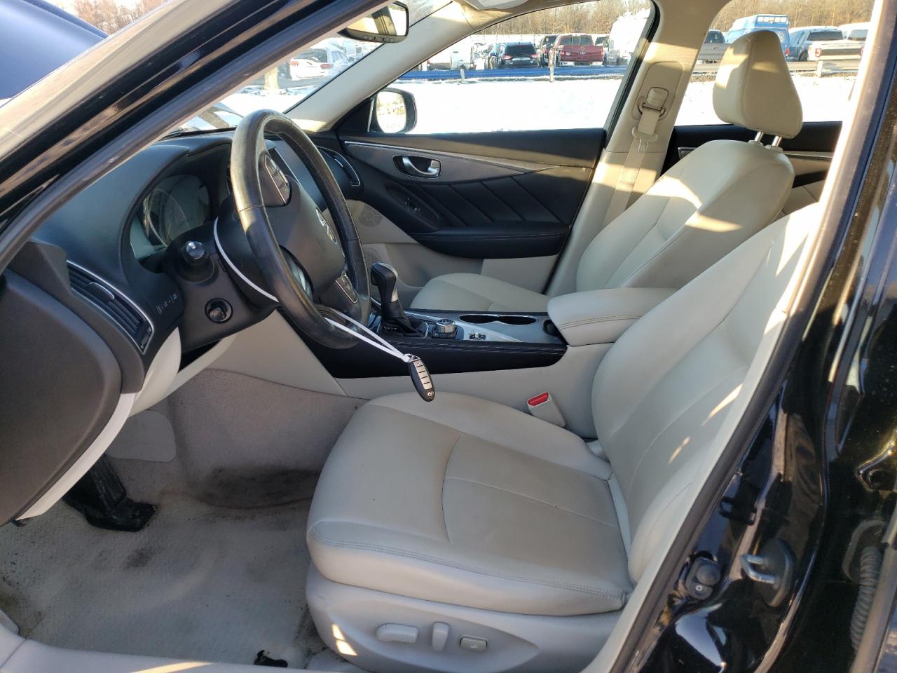 2016 Infiniti Q50 - Image 7