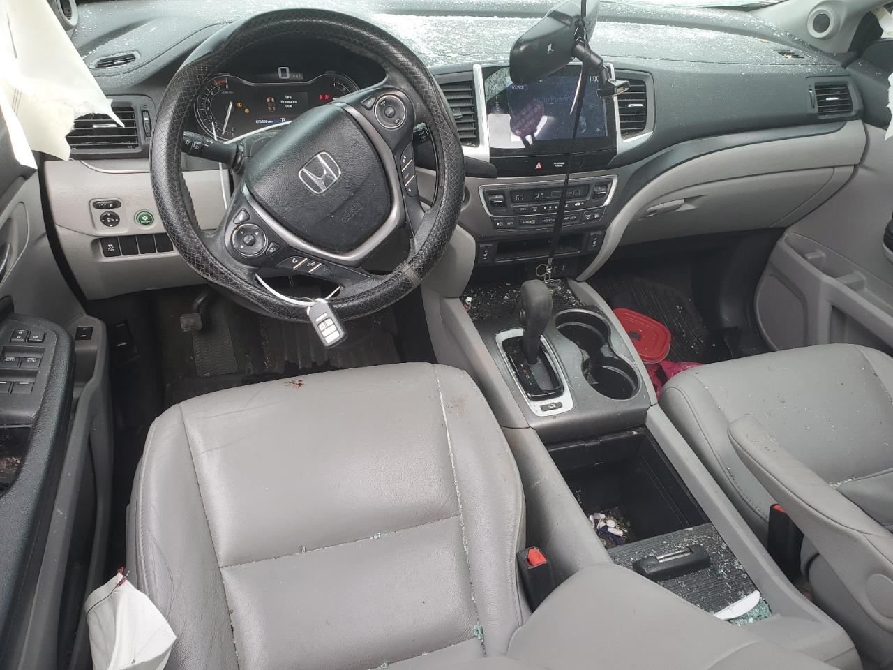 2017 Honda Pilot - Image 8