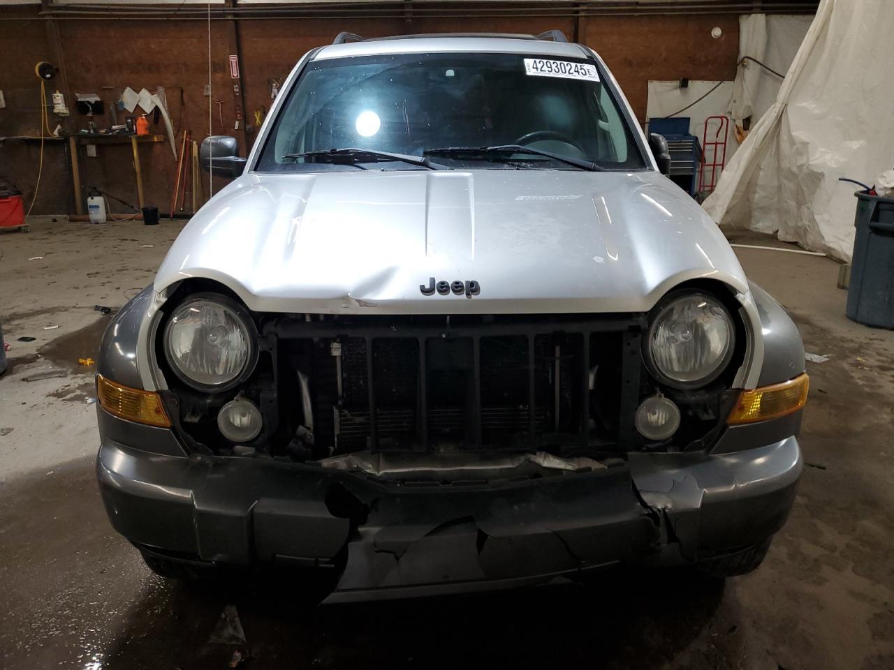2006 Jeep Liberty (North America) - Image 5