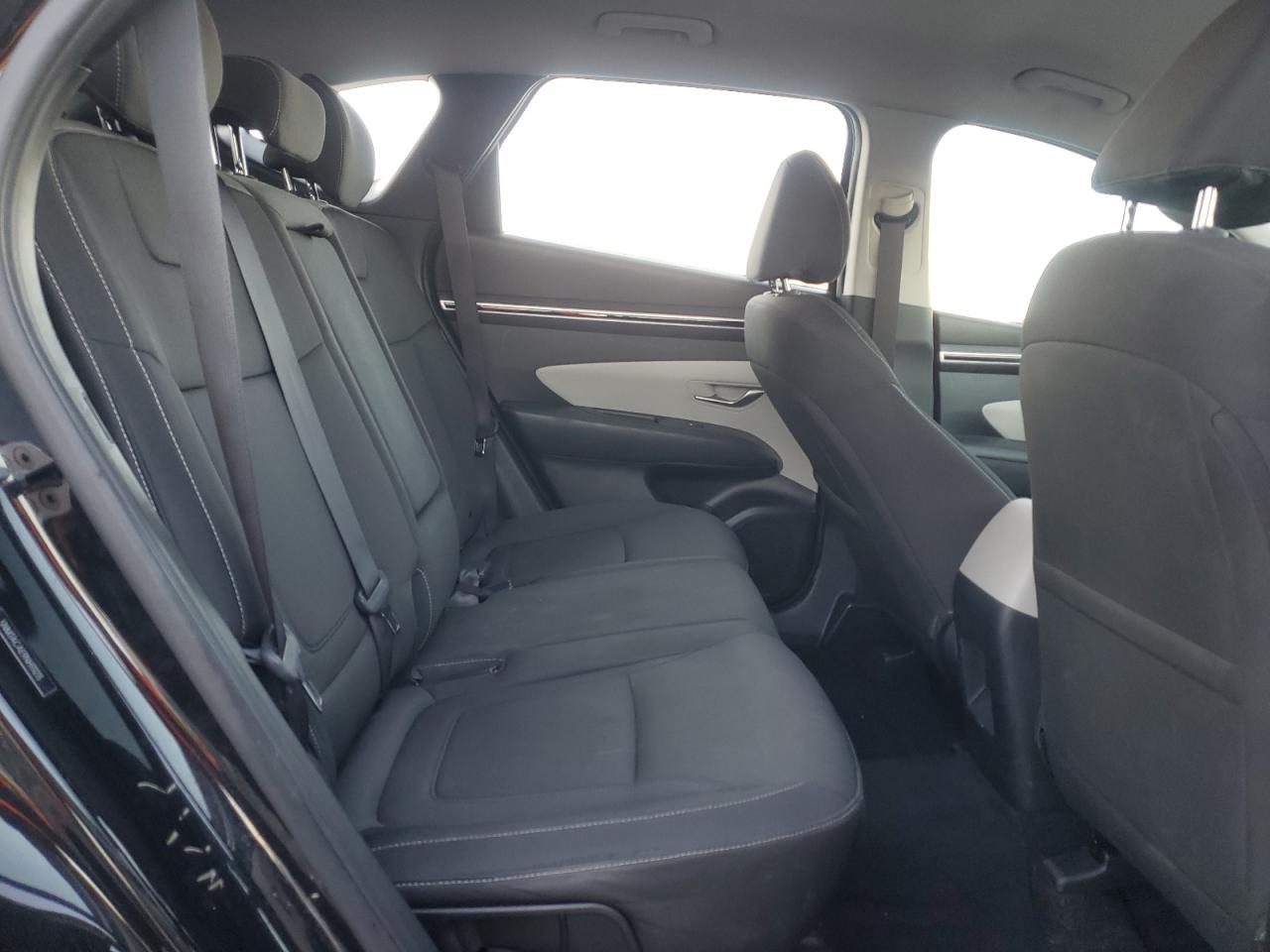 2022 Hyundai Tucson - Image 11