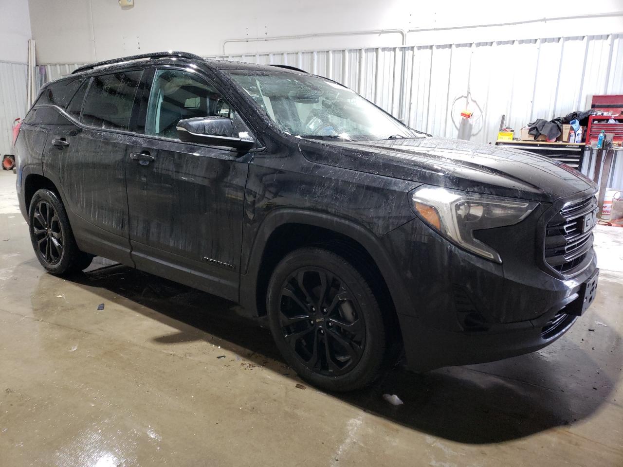 2020 GMC Terrain - Image 4