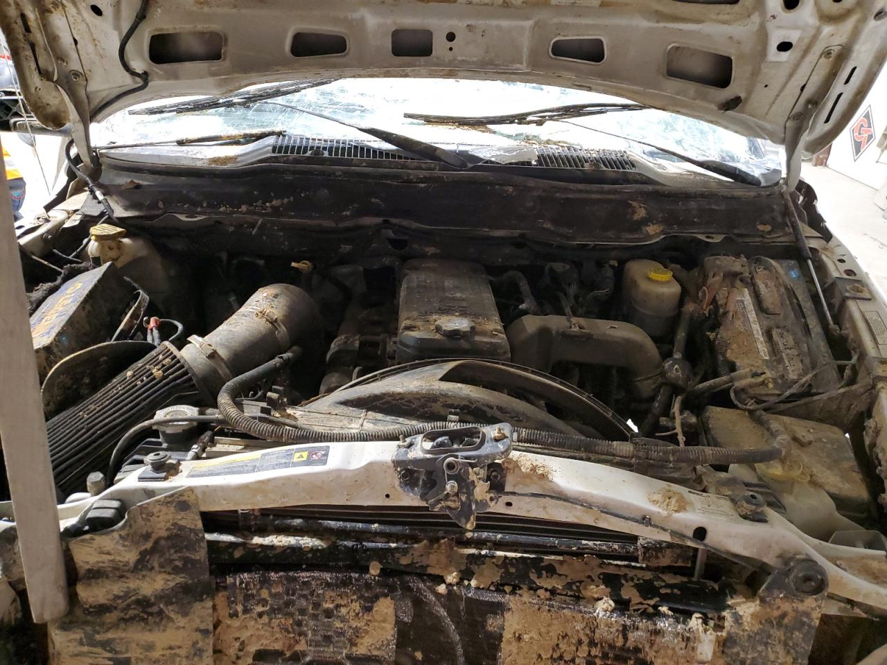 2005 Dodge RAM - Image 11