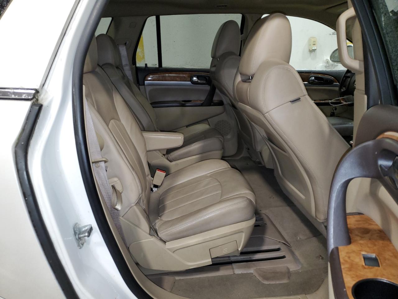 2011 Buick Enclave - Image 11