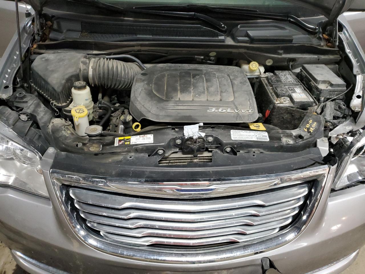 2013 Chrysler Town & Country Touring VIN: 2C4RC1BG8DR589275 Lot: 87692575