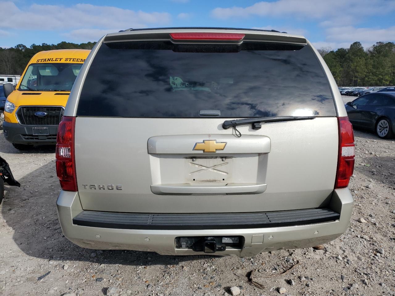 VIN 1GNSCBE01DR233074 2013 CHEVROLET TAHOE no.6