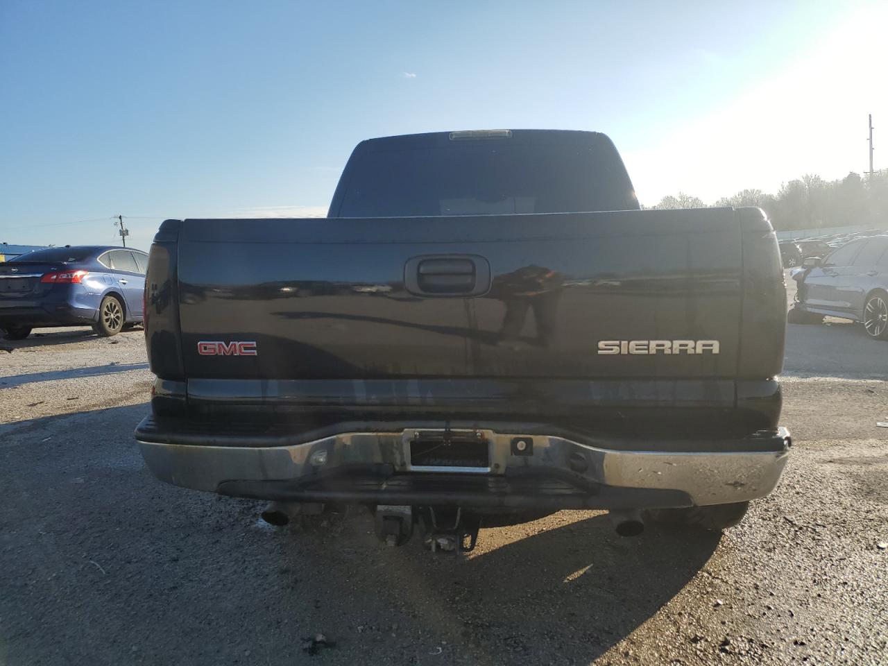 2006 GMC Sierra - Image 6