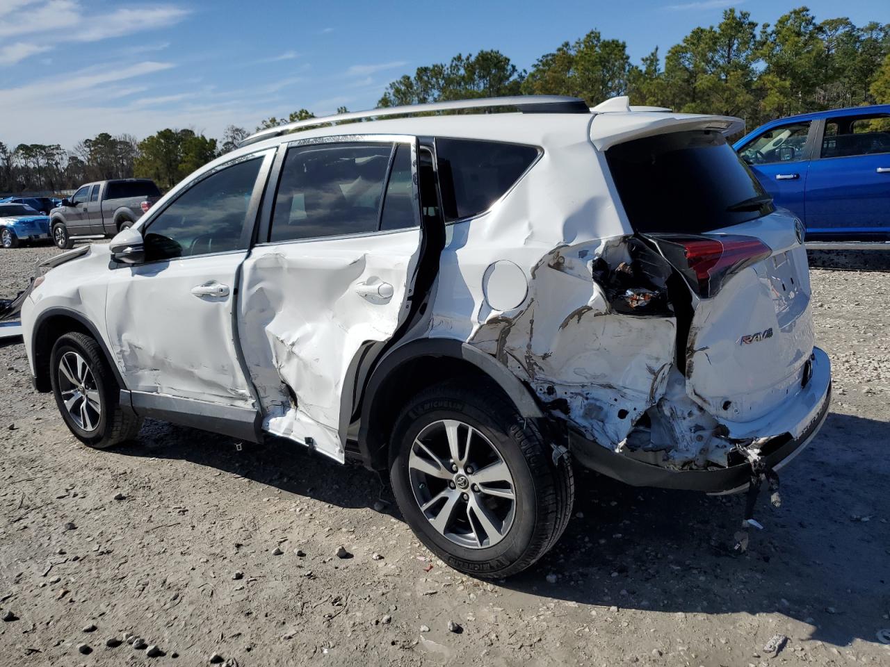 2018 Toyota RAV 4 - Image 2