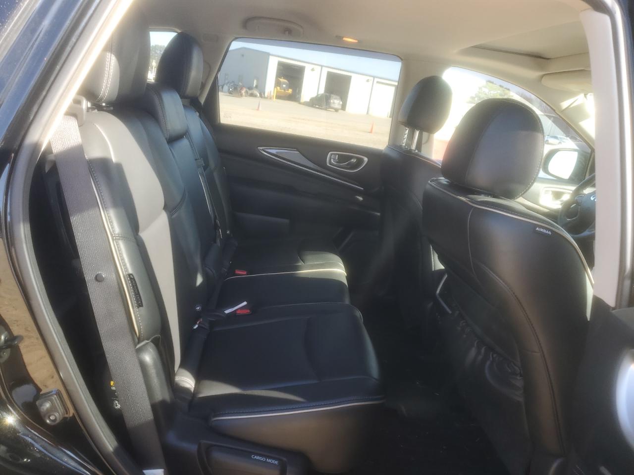 2019 Infiniti QX60 - Image 11