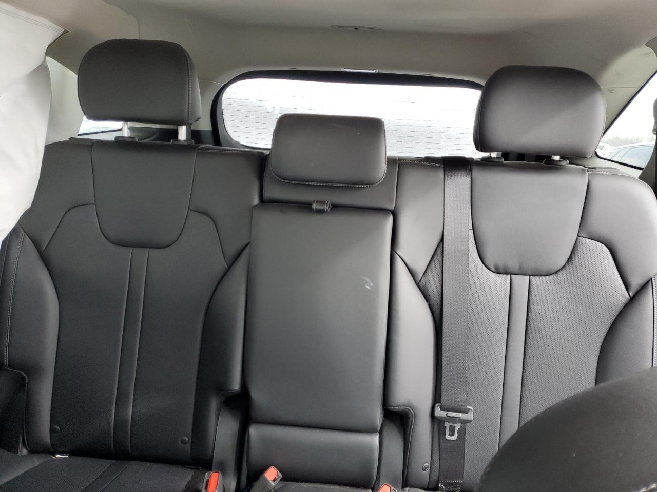 2022 Kia Sorento - Image 10