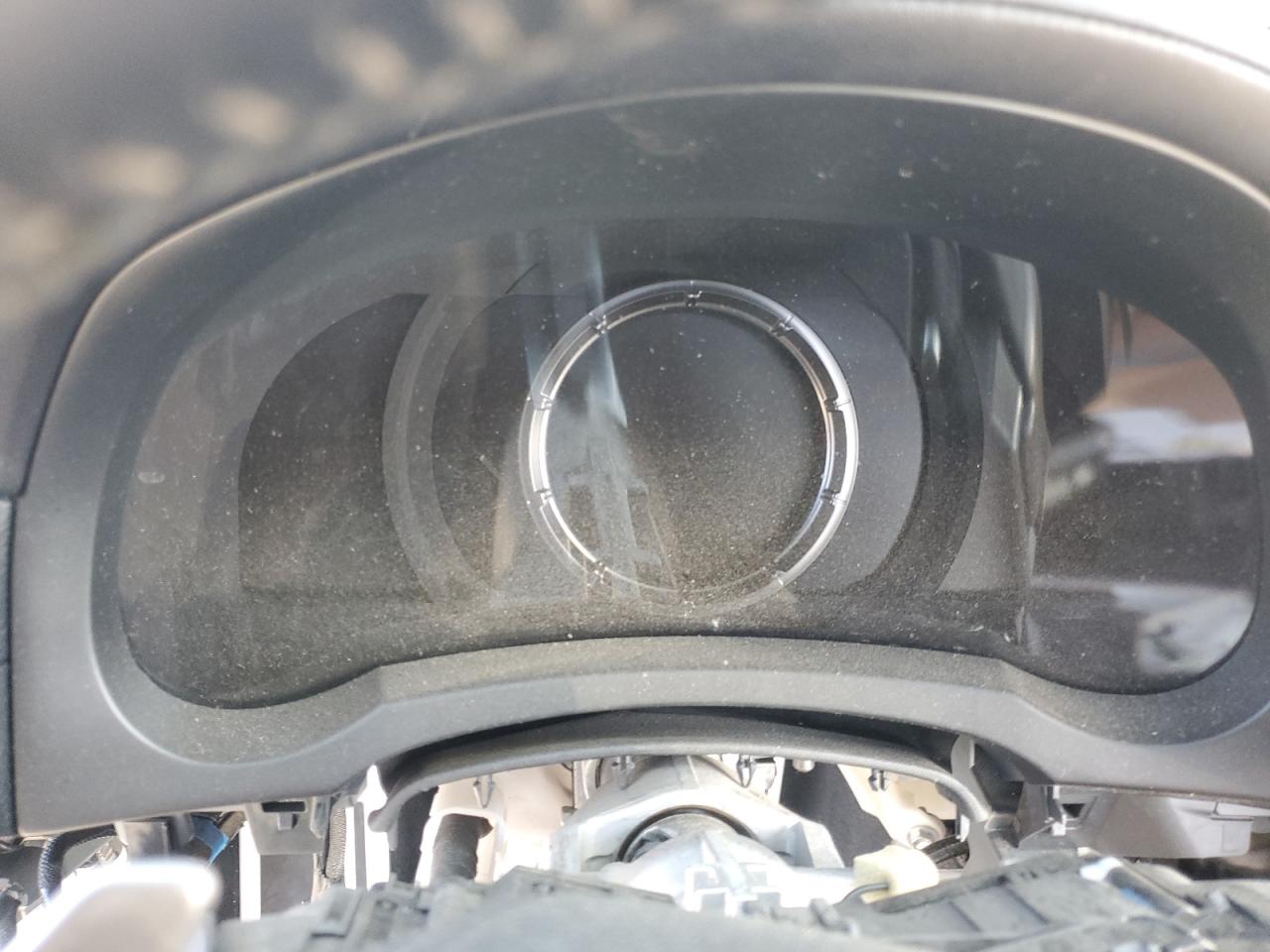 2022 Lexus IS - Image 9