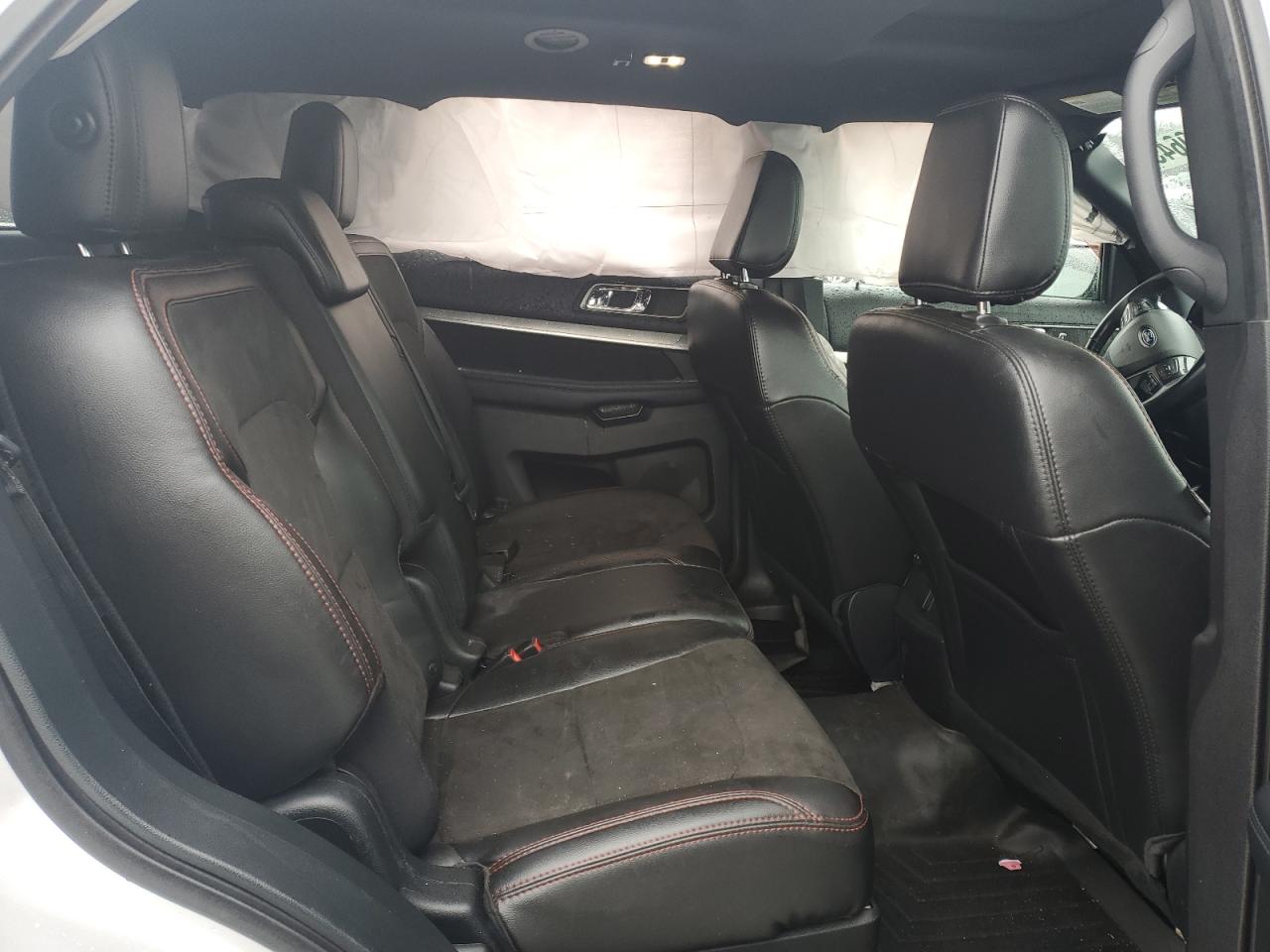 2018 Ford Explorer - Image 11