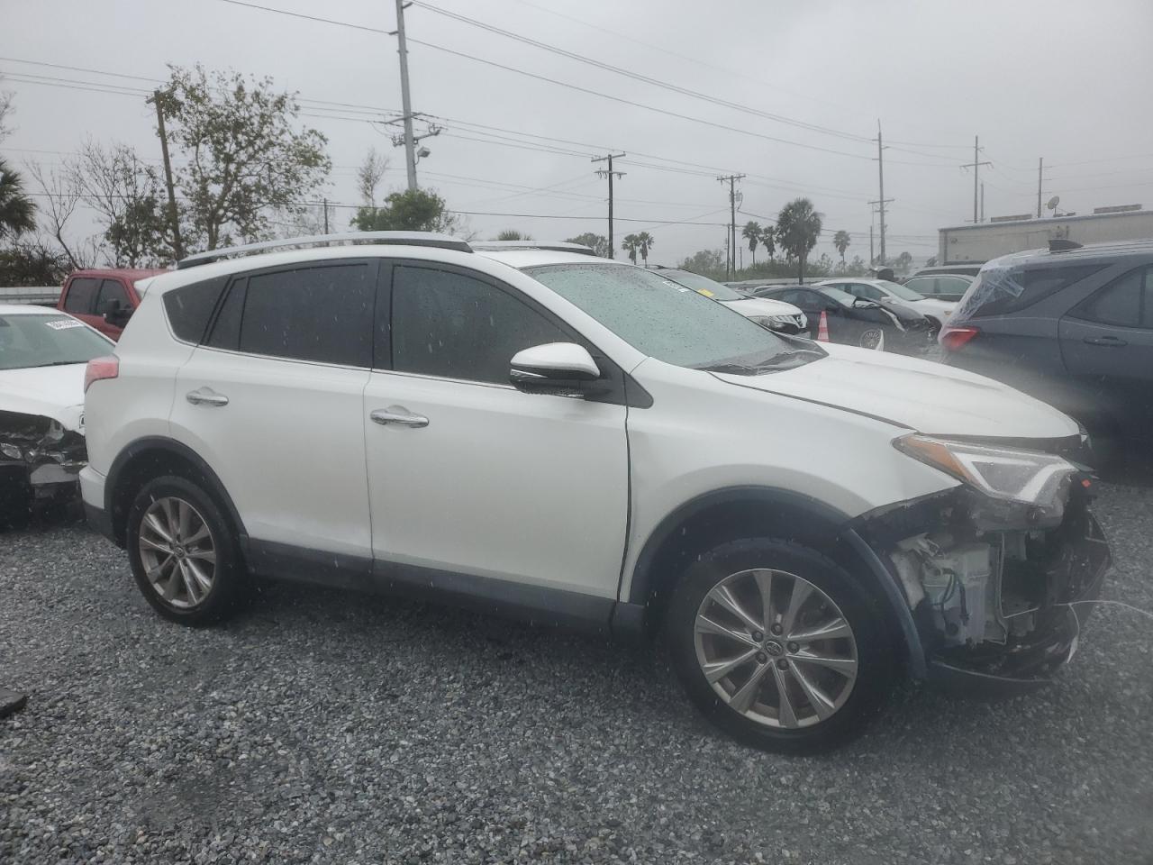 2016 Toyota RAV 4 - Image 4