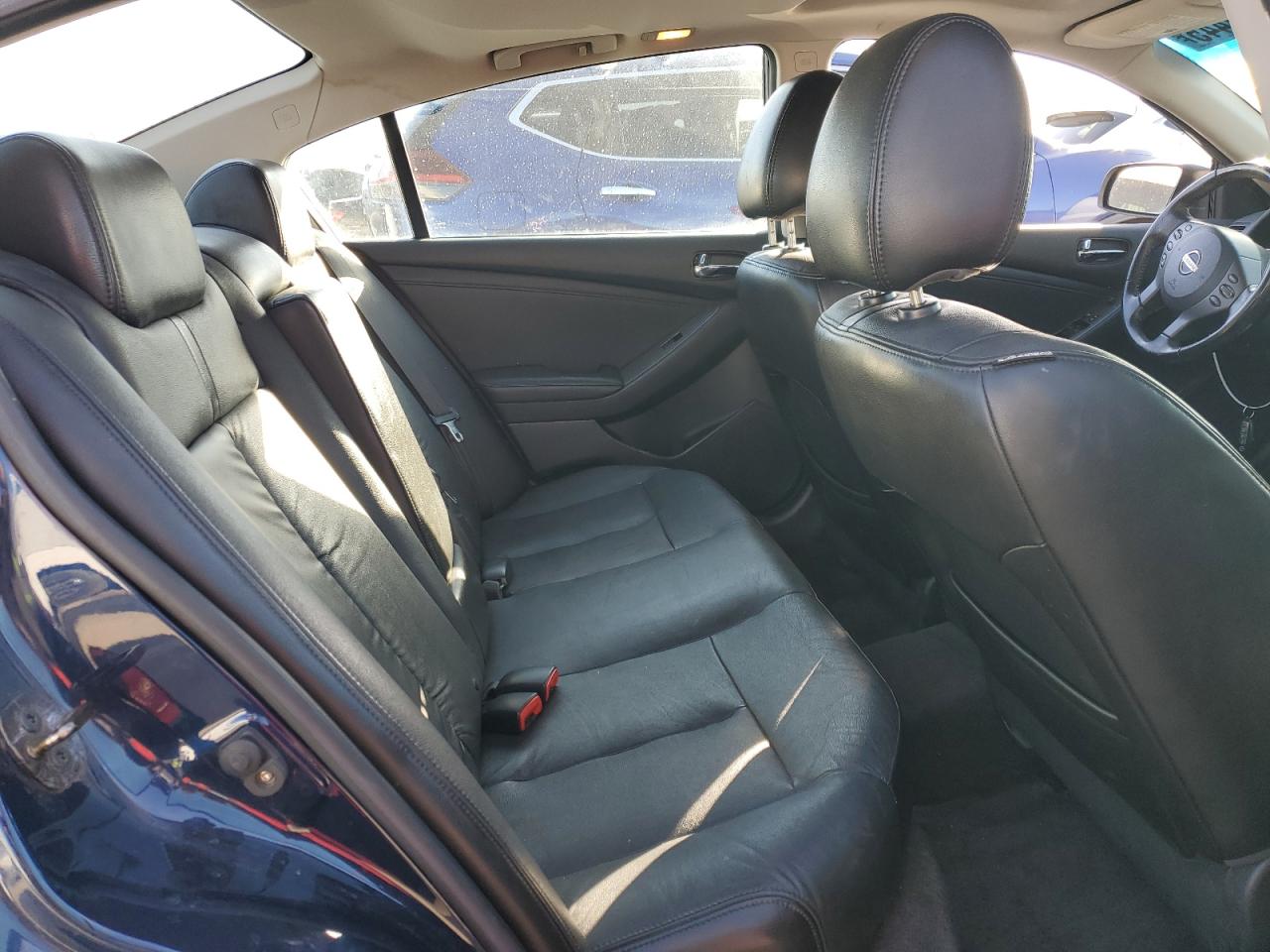 2010 Nissan Altima - Image 10