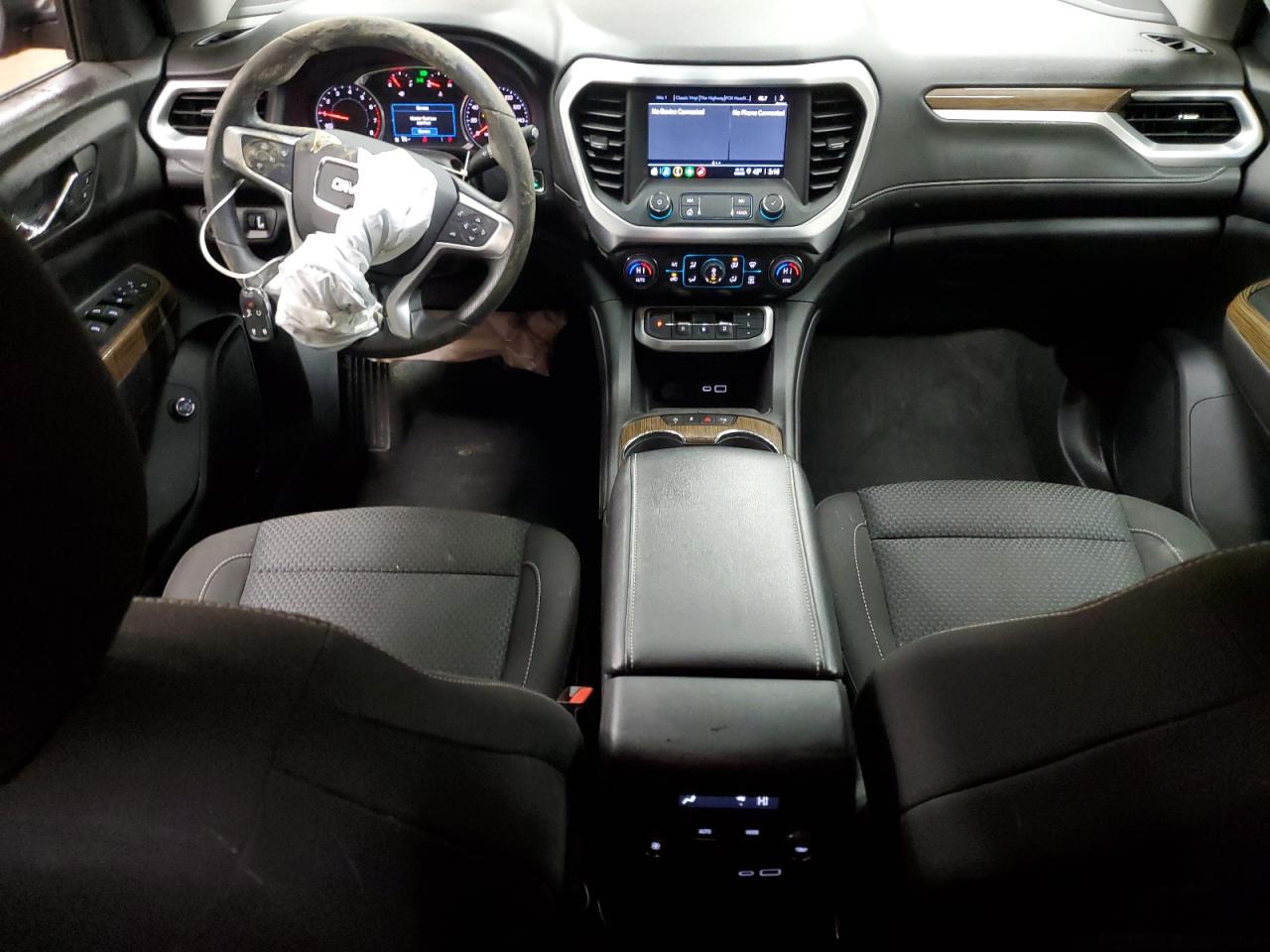 2022 GMC Acadia - Image 8
