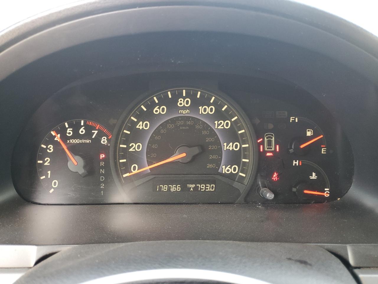 2005 Honda Odyssey - Image 9