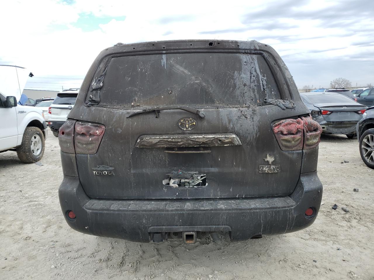 2008 Toyota Sequoia - Image 6