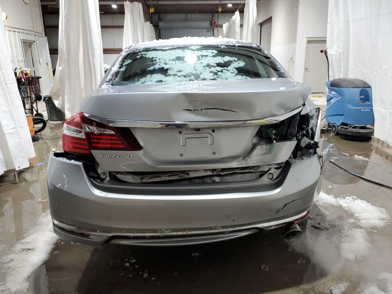 2017 Honda Accord - Image 6