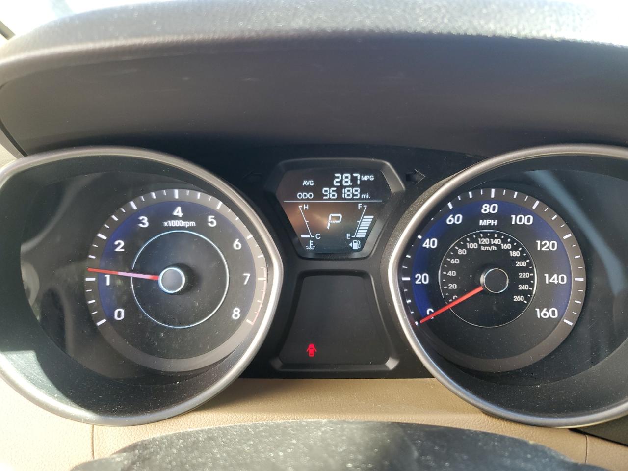 2012 Hyundai Elantra - Image 9