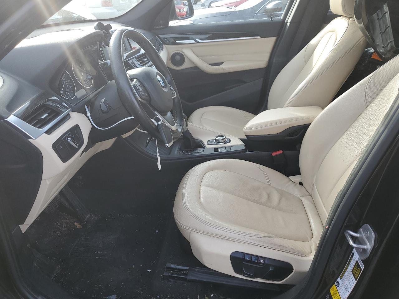 2017 BMW X1 - Image 7