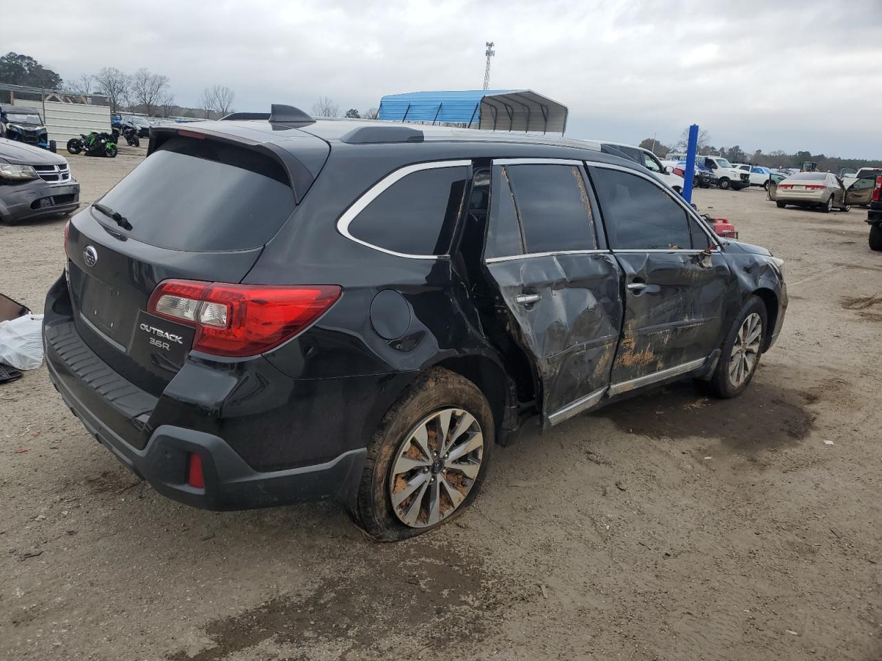 2018 Subaru Outback - Image 3