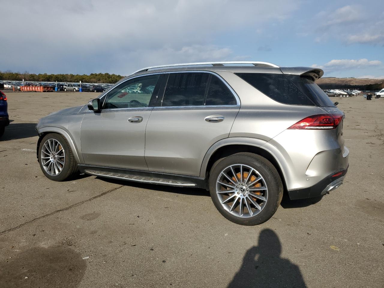 2020 Mercedes-Benz GLE - Image 2