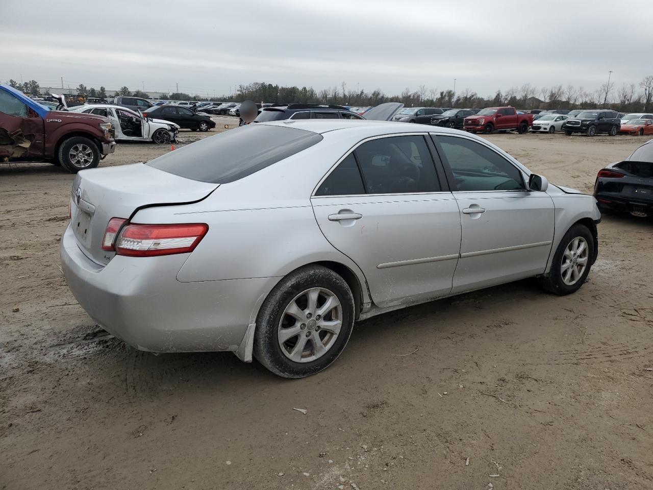 2011 Toyota Camry - Image 3