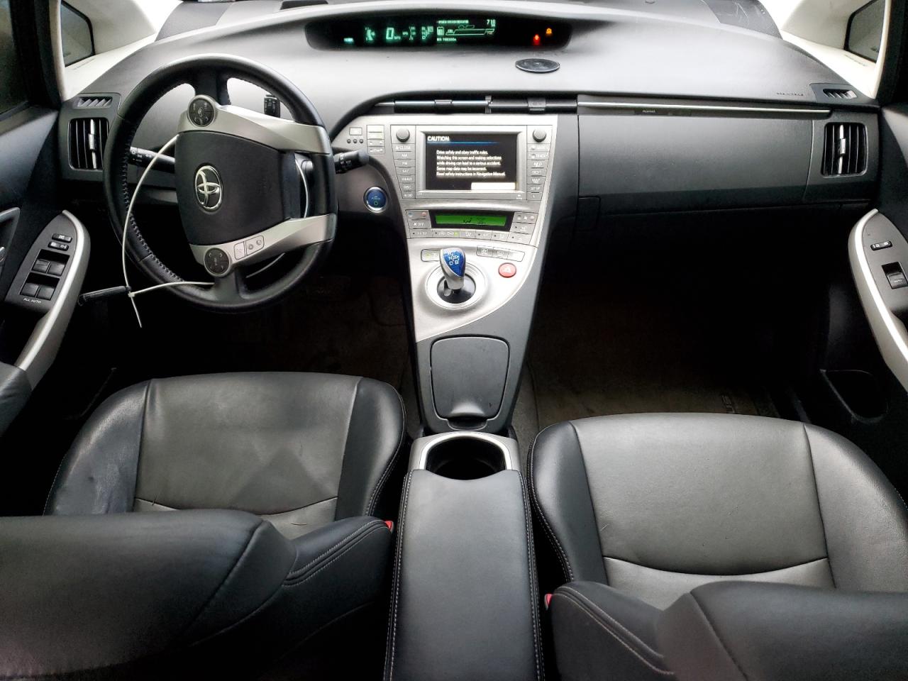 2012 Toyota Prius - Image 8